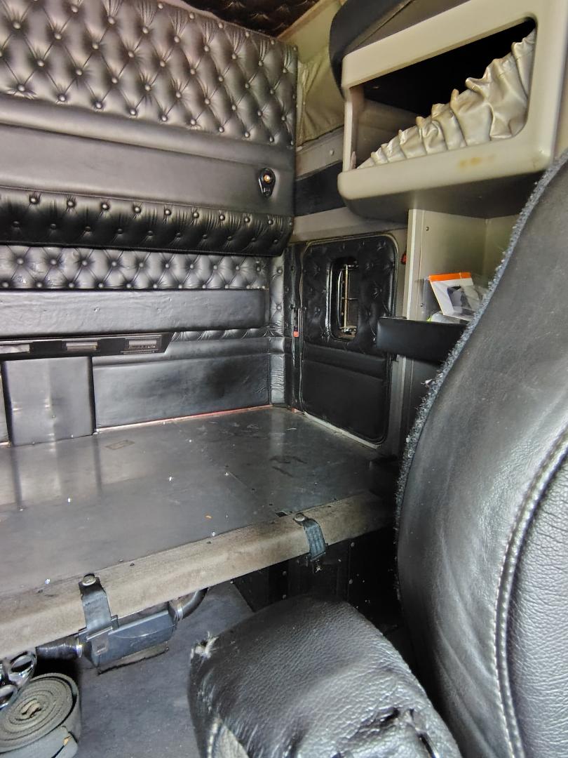 2007 KENWORTH W900 - Image 23